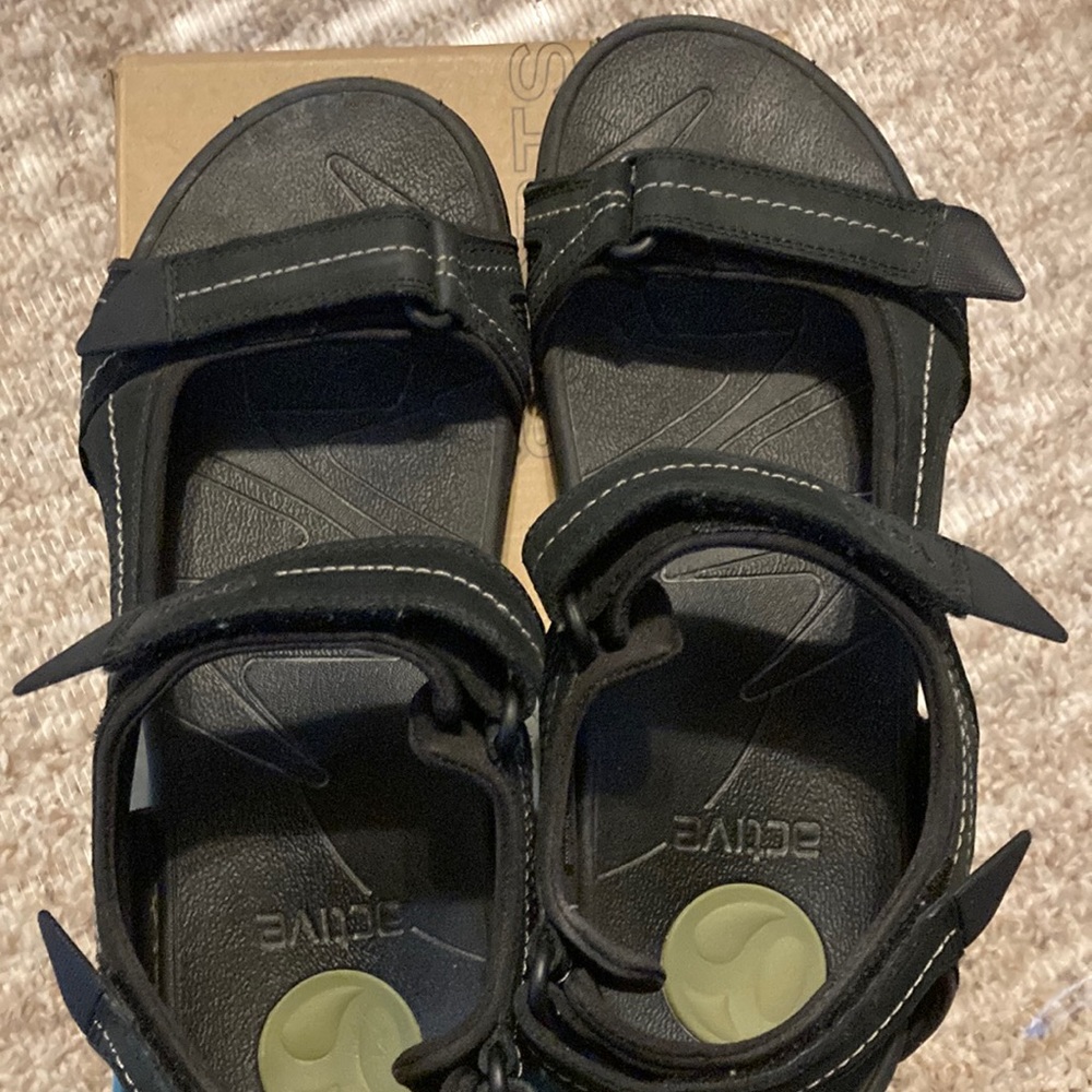 Vionic sports recovery motion control footwear